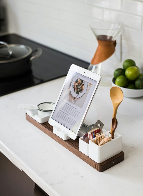 What are the innovative solutions for integrating digital recipe displays into kitchen design?